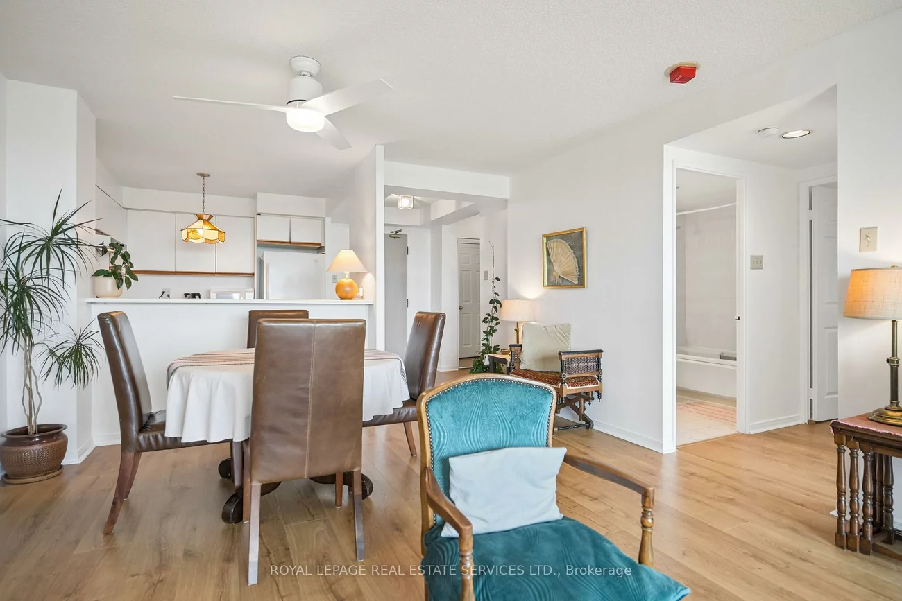 2155, Burnhamthorpe, Erin Mills, Mississauga