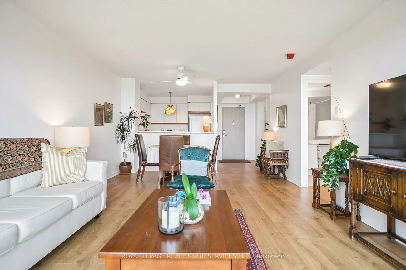 2155, Burnhamthorpe, Erin Mills, Mississauga