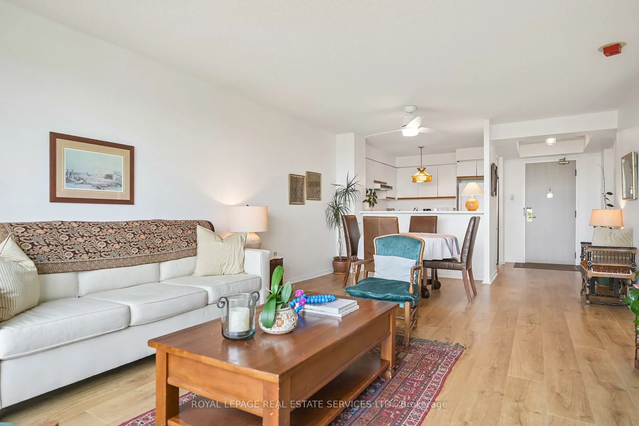 2155, Burnhamthorpe, Erin Mills, Mississauga
