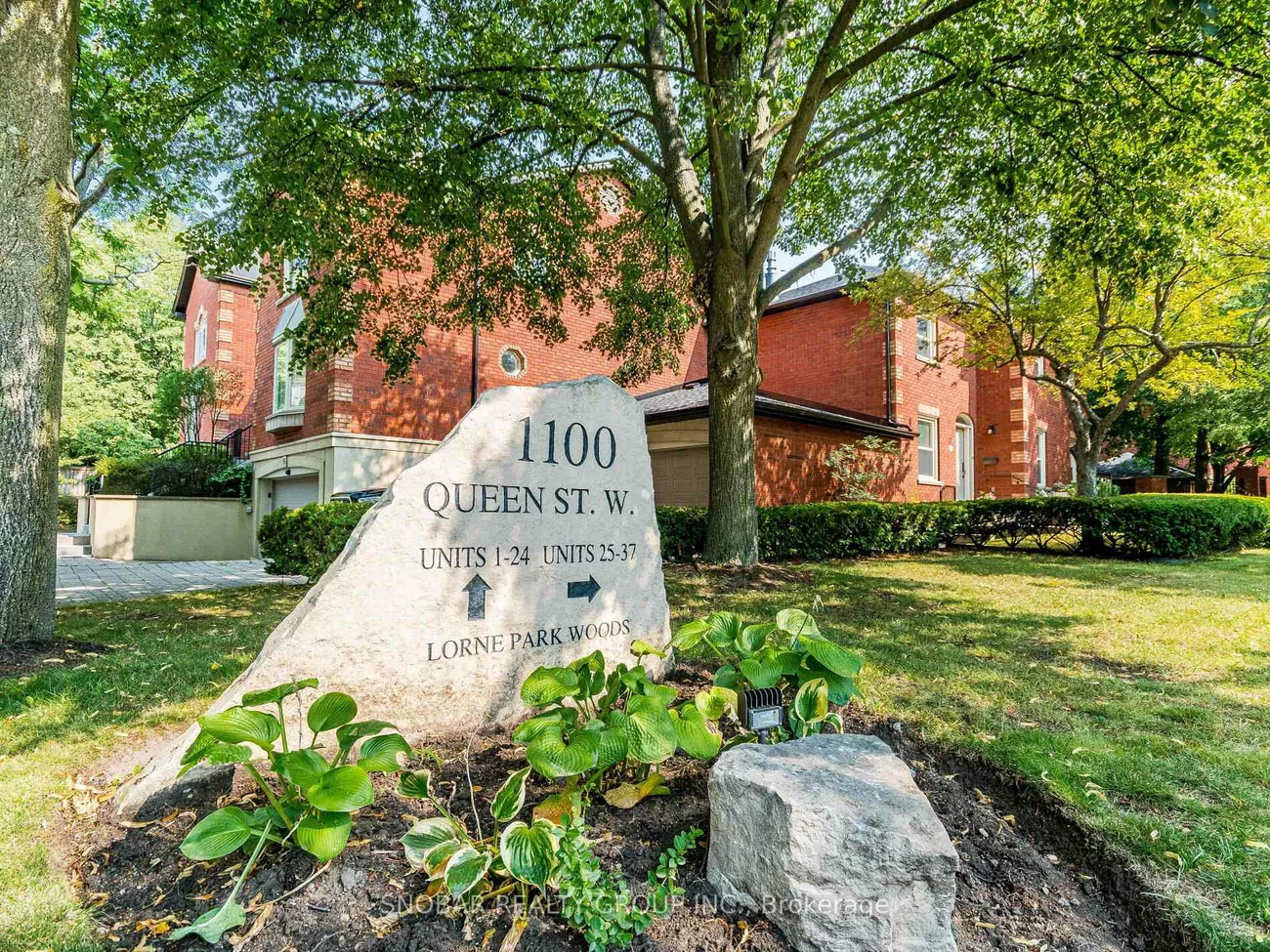 1100, Queen, Lorne Park, Mississauga