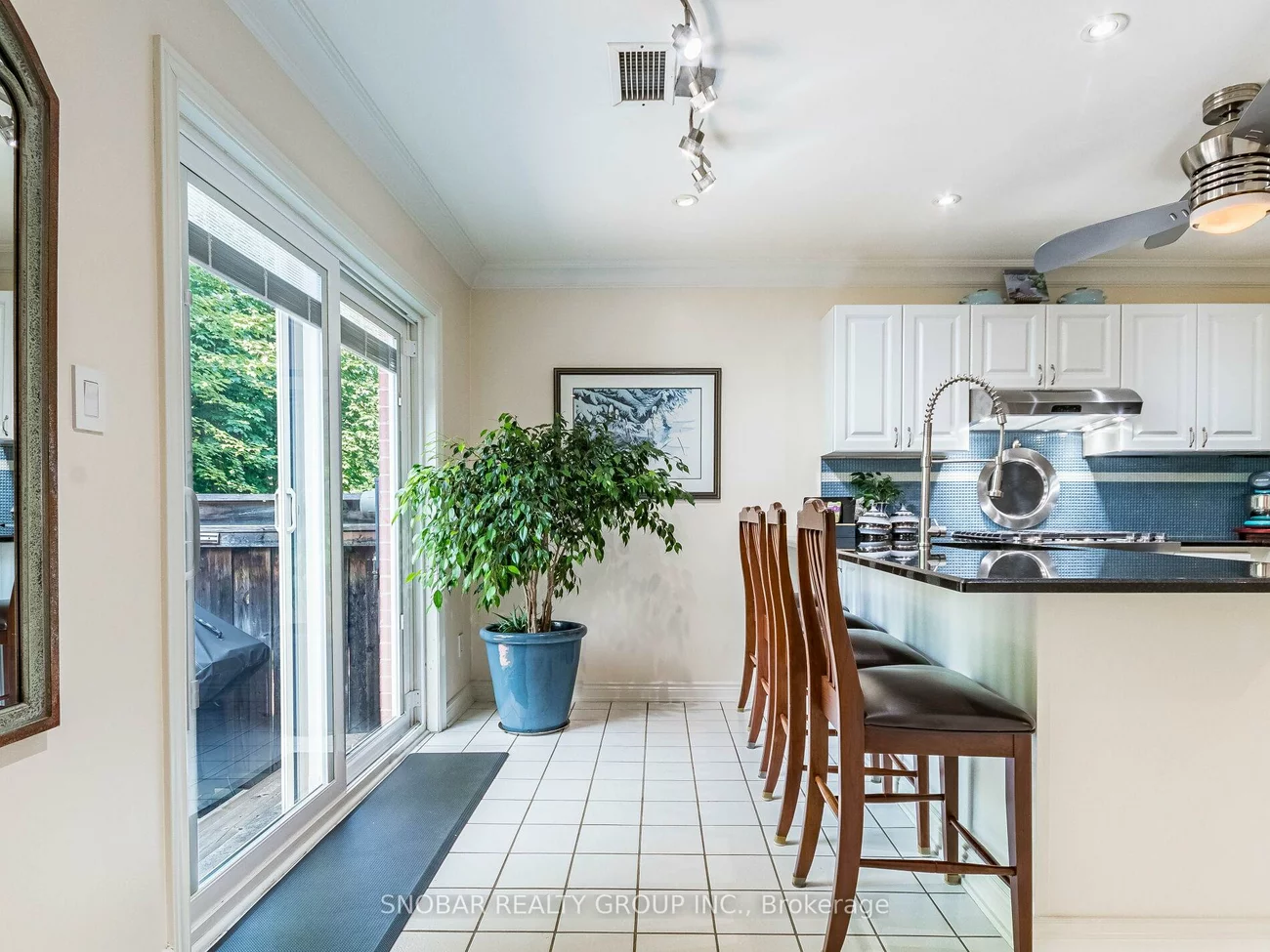 1100, Queen, Lorne Park, Mississauga