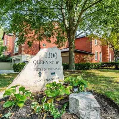 1100, Queen, Lorne Park, Mississauga