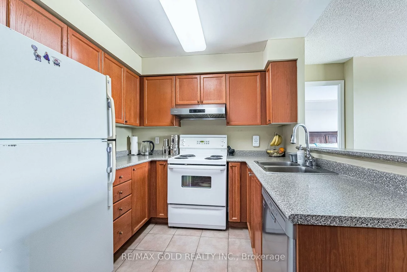 2545, Erin Centre, Central Erin Mills, Mississauga
