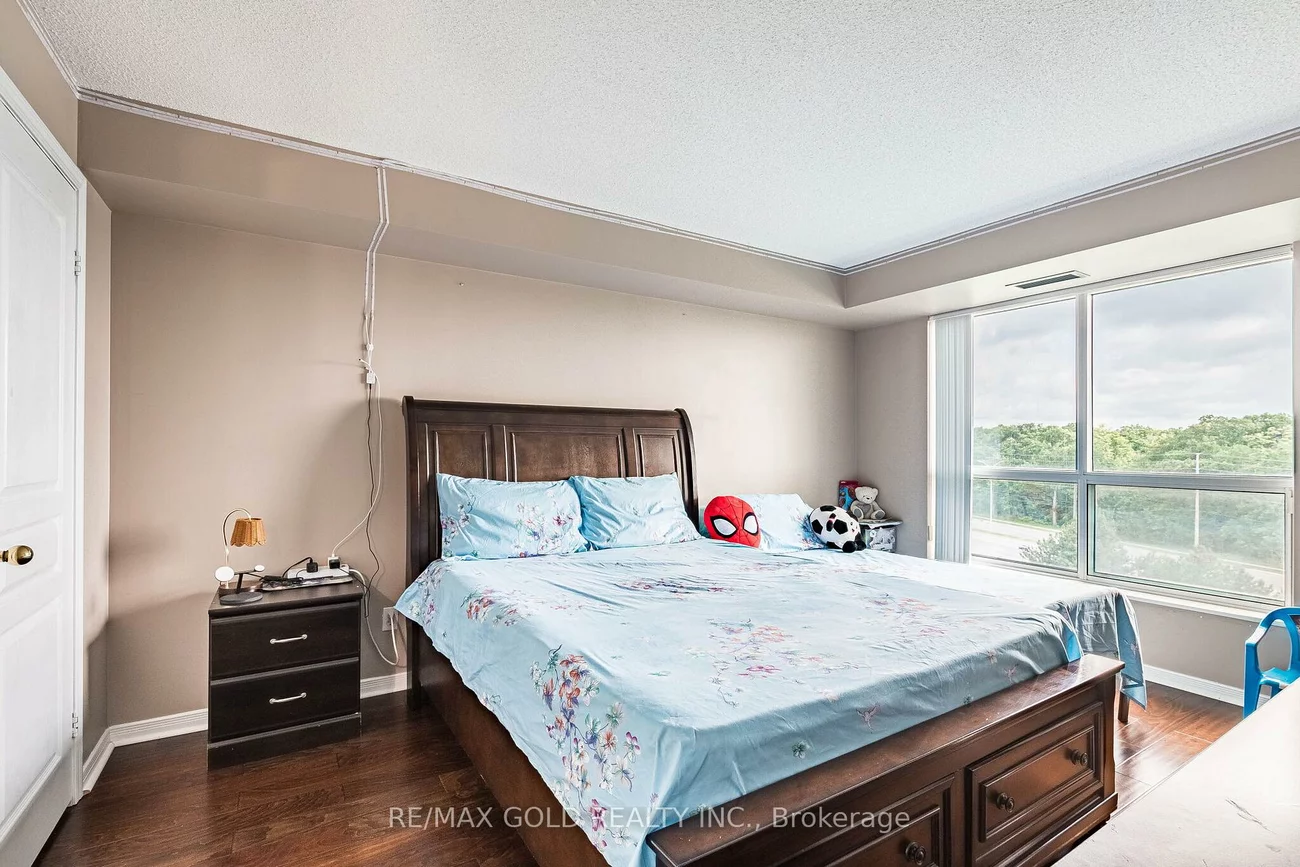 2545, Erin Centre, Central Erin Mills, Mississauga