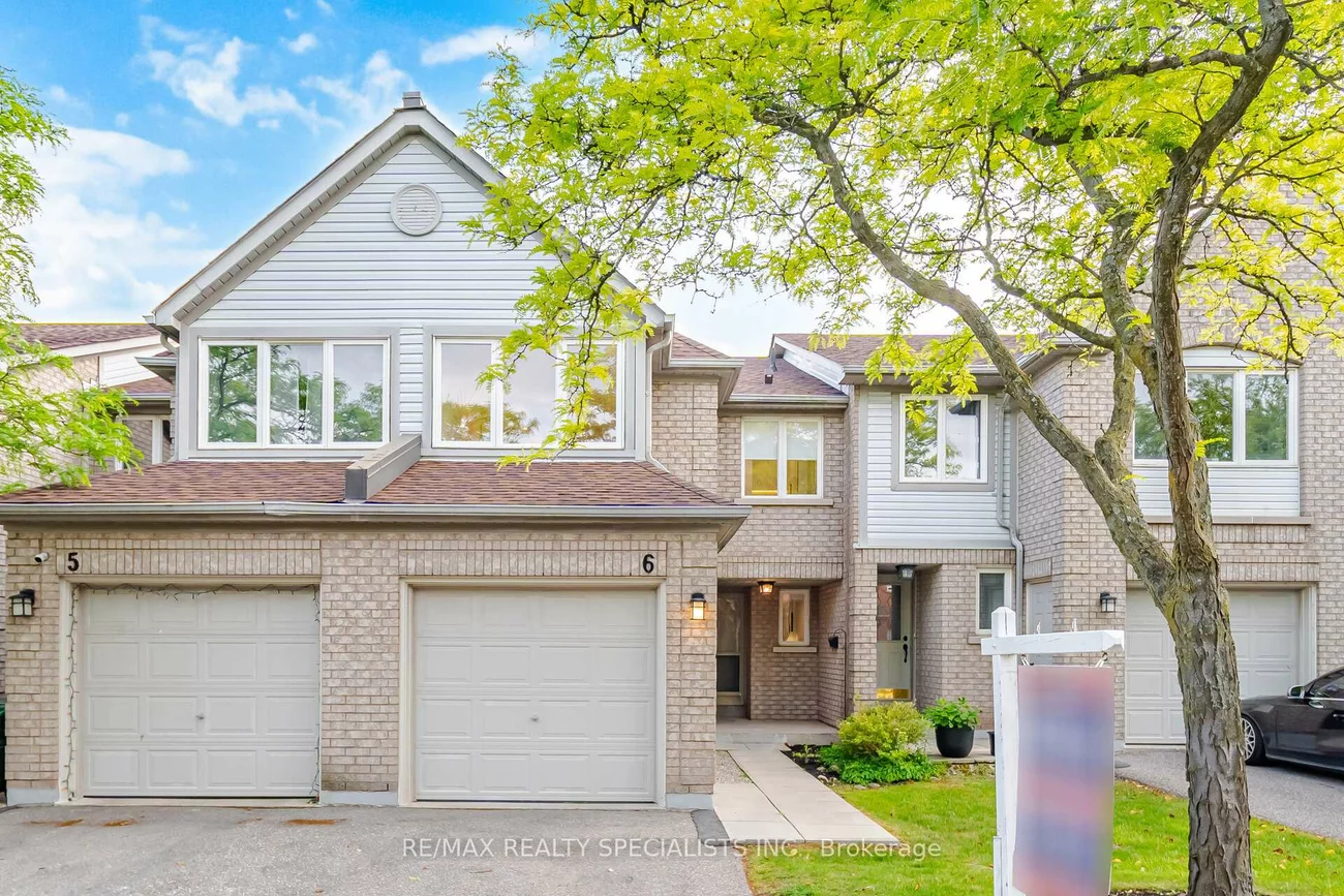 2555, Thomas, Central Erin Mills, Mississauga