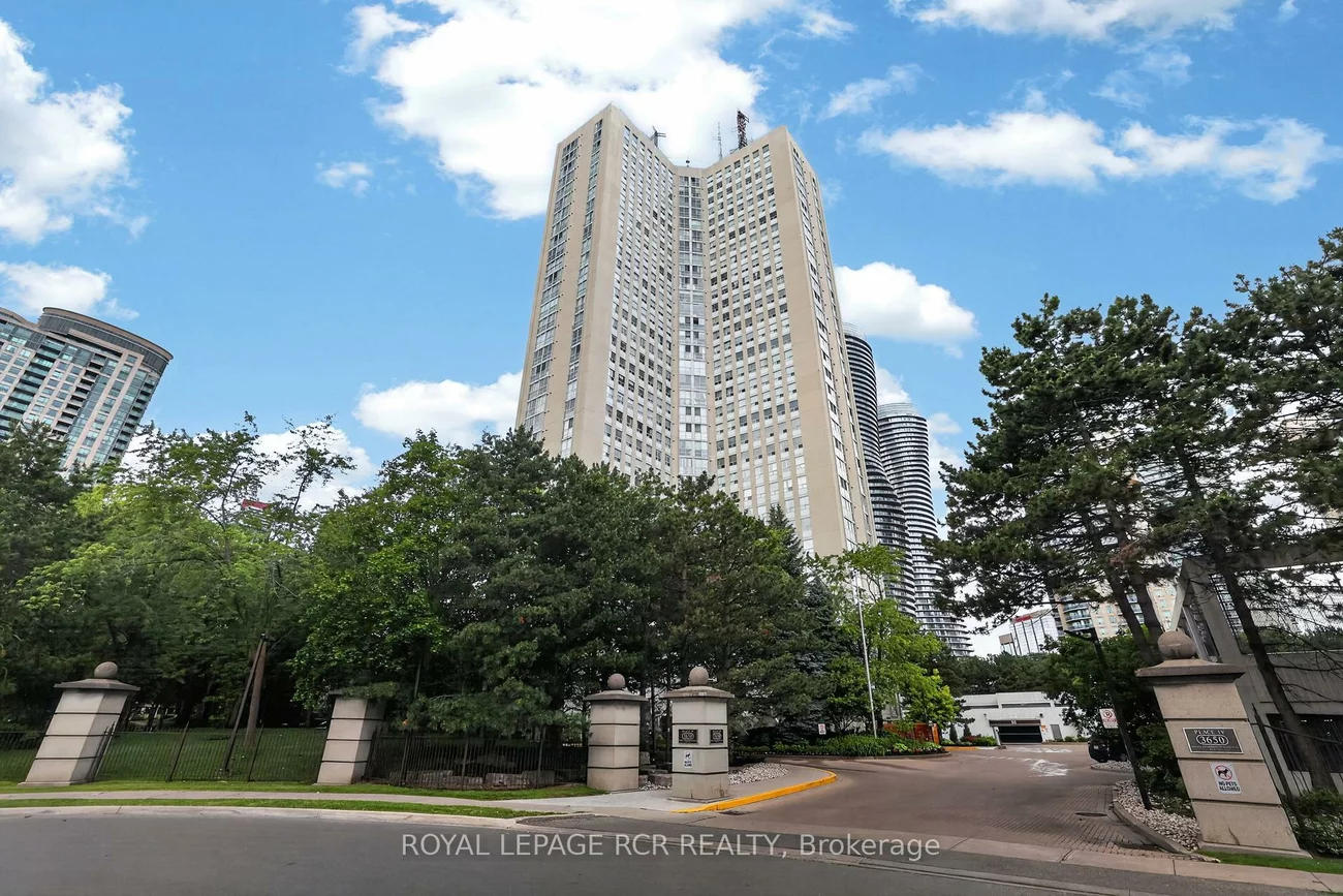 3650, Kaneff, Mississauga Valleys, Mississauga