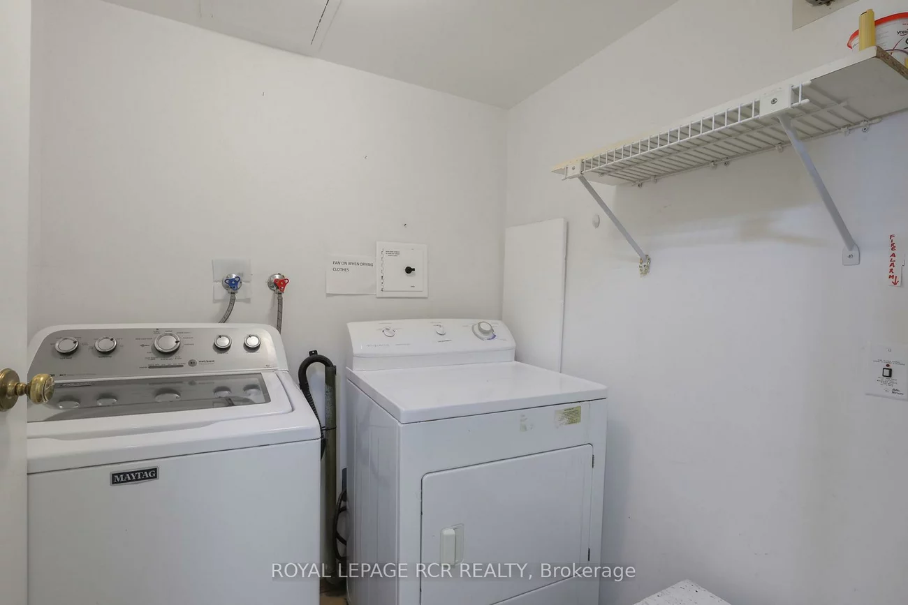 3650, Kaneff, Mississauga Valleys, Mississauga