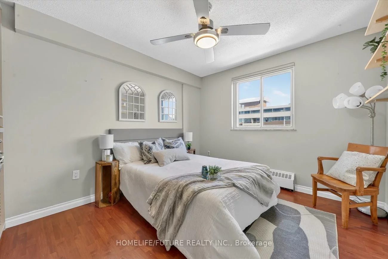 15, Elizabeth, Port Credit, Mississauga