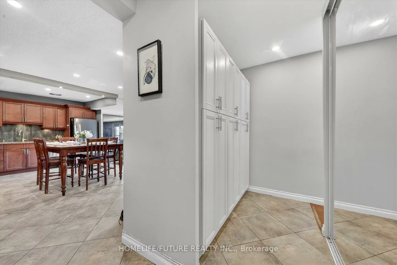 15, Elizabeth, Port Credit, Mississauga