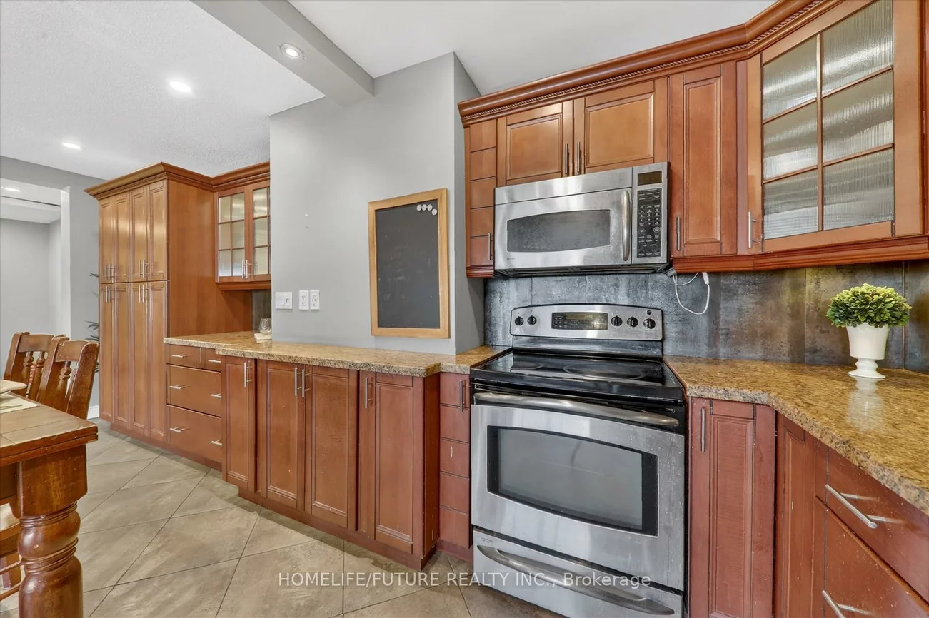 15, Elizabeth, Port Credit, Mississauga