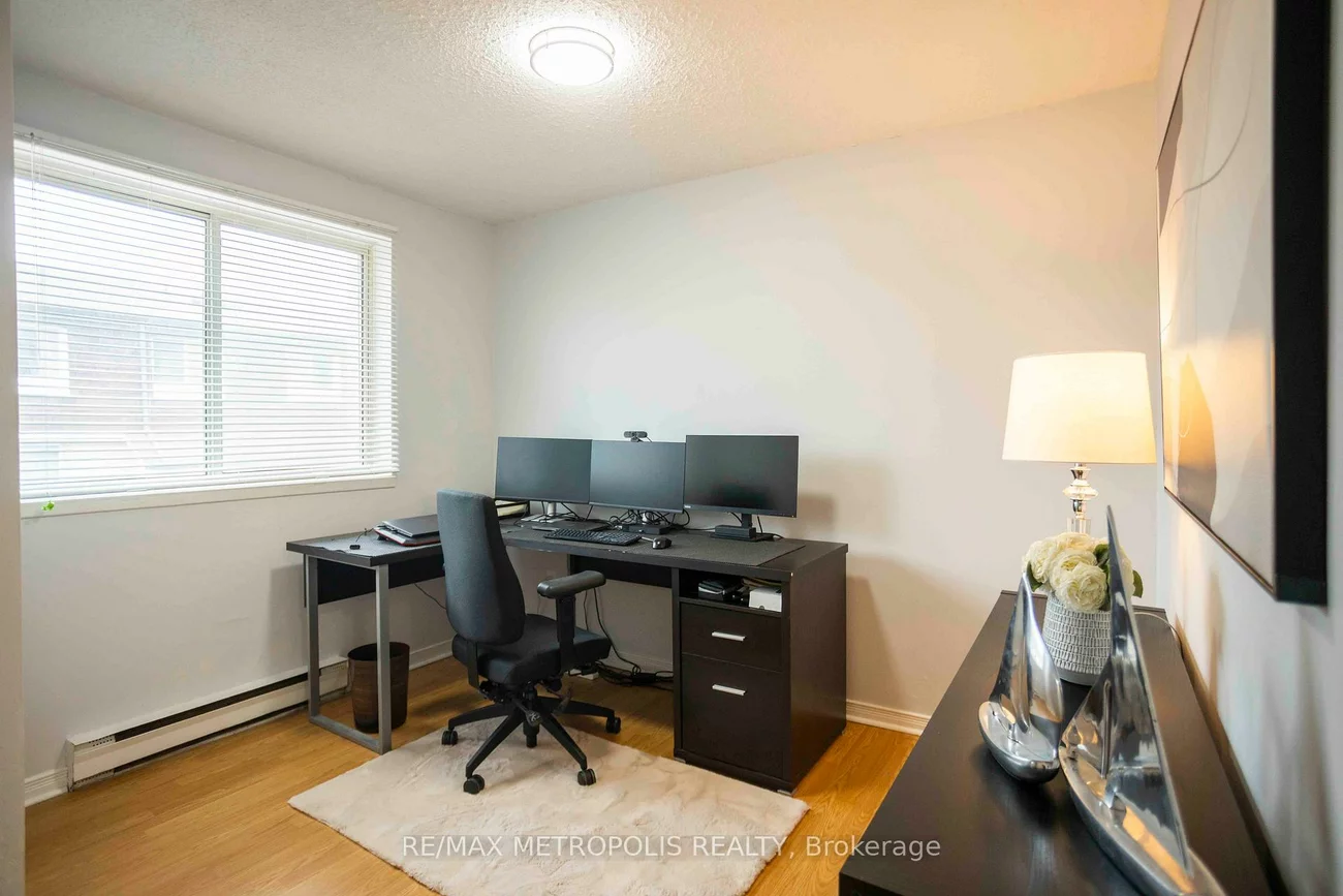 2170, Bromsgrove, Clarkson, Mississauga