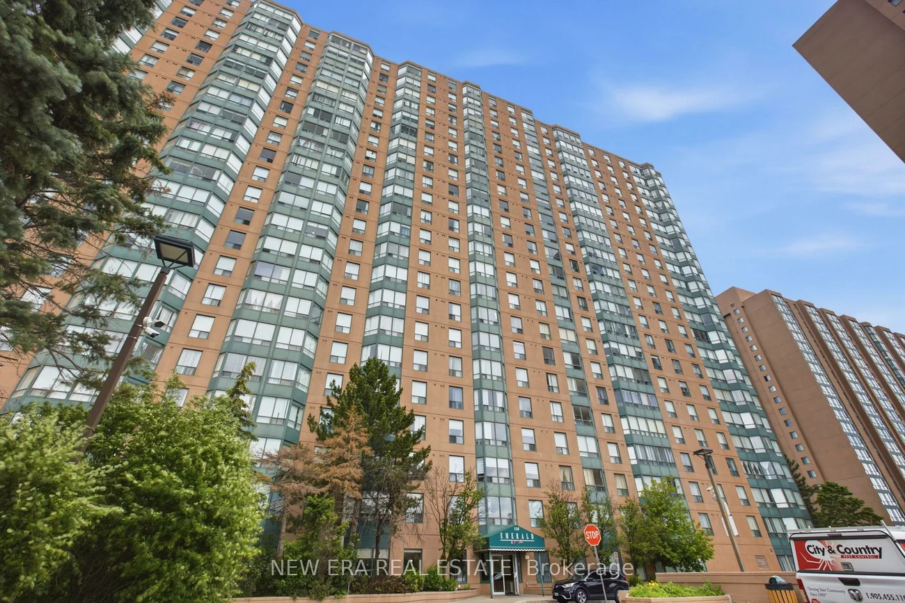 135, Hillcrest, Cooksville, Mississauga
