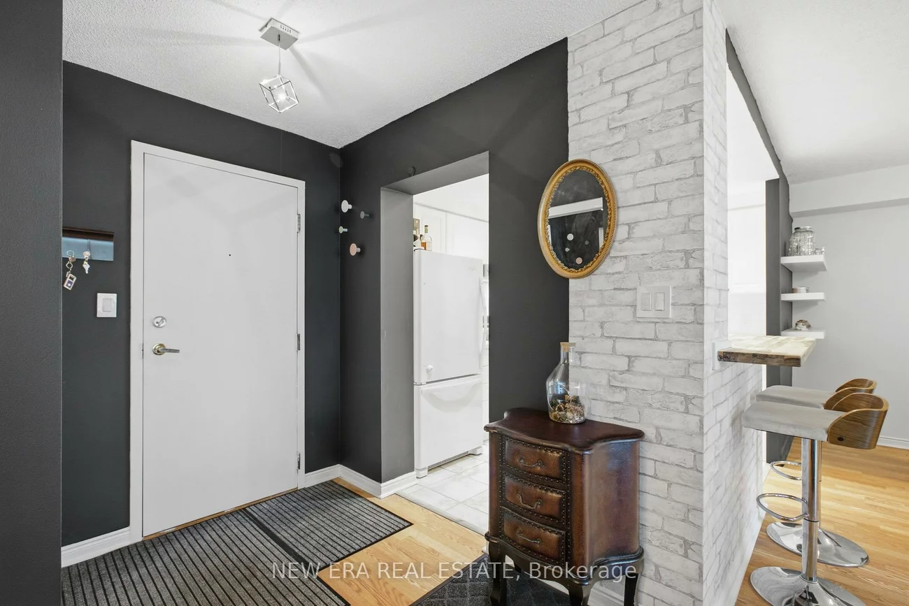 135, Hillcrest, Cooksville, Mississauga
