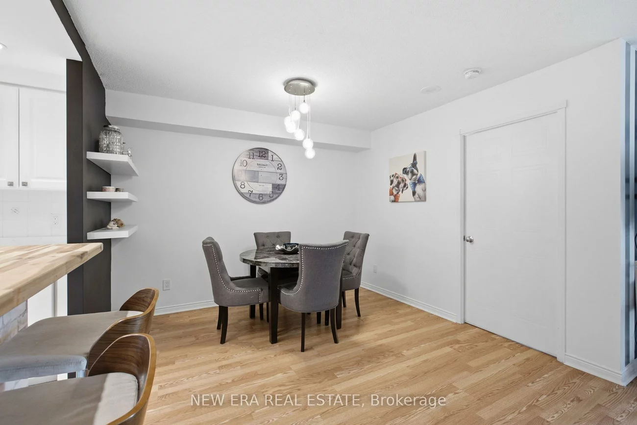 135, Hillcrest, Cooksville, Mississauga