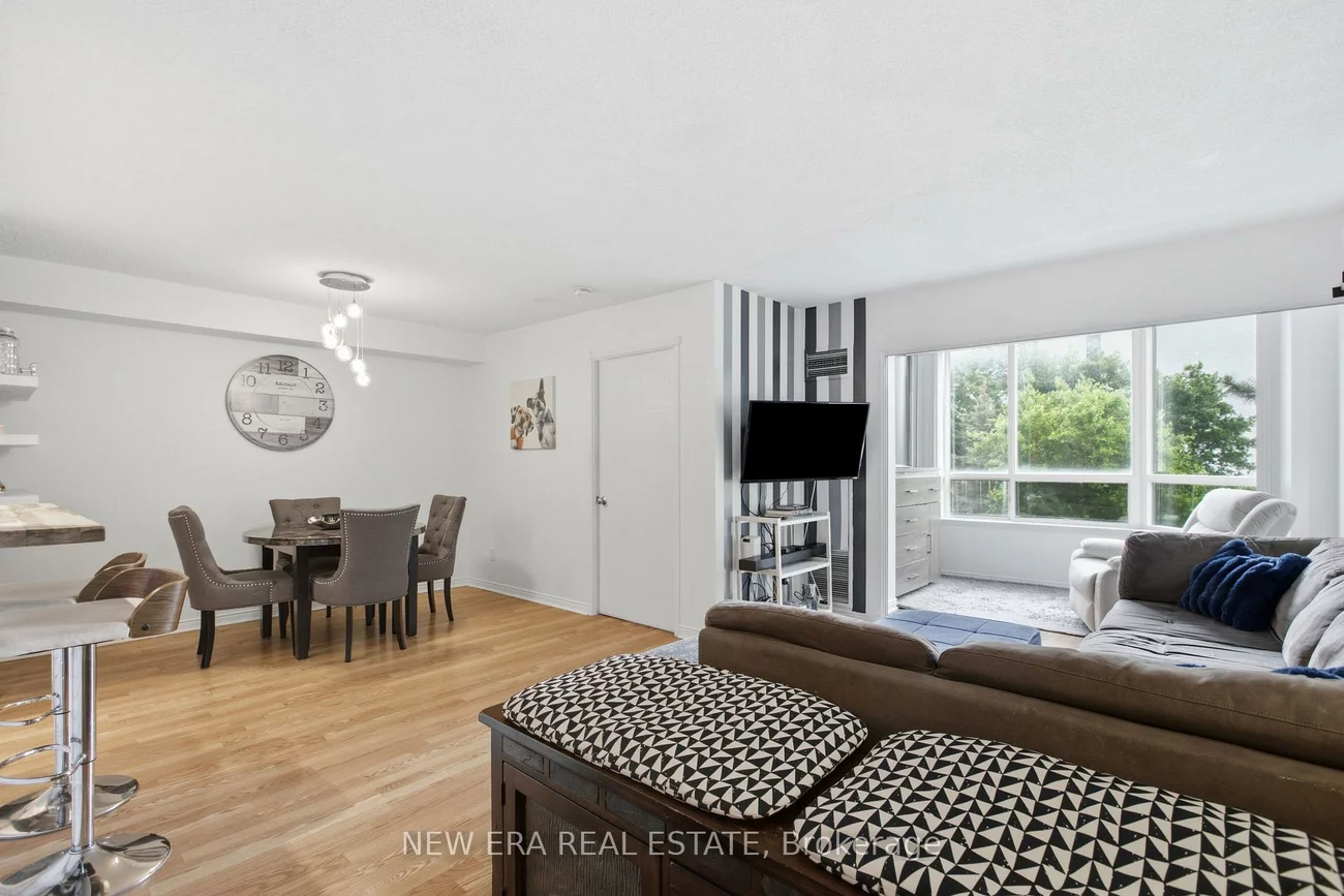 135, Hillcrest, Cooksville, Mississauga
