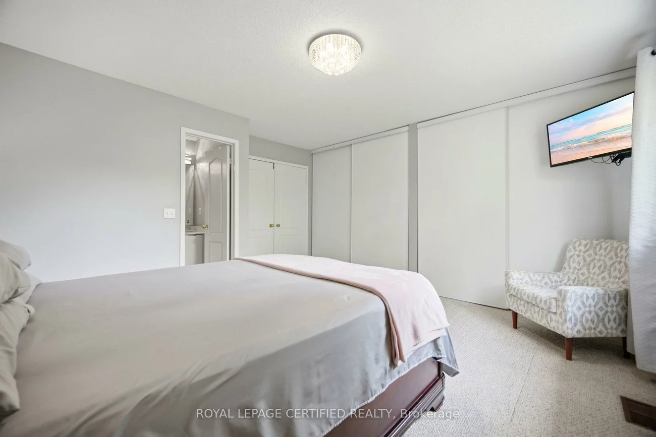 5030, Heatherleigh, East Credit, Mississauga