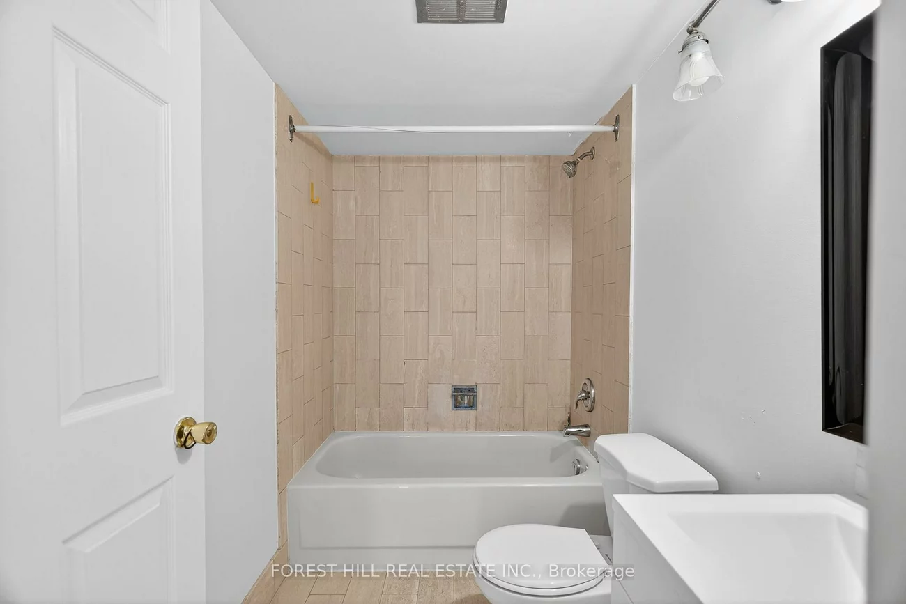 285, Enfield, City Centre, Mississauga