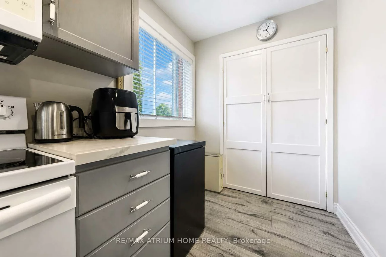 2145, Sherobee, Cooksville, Mississauga