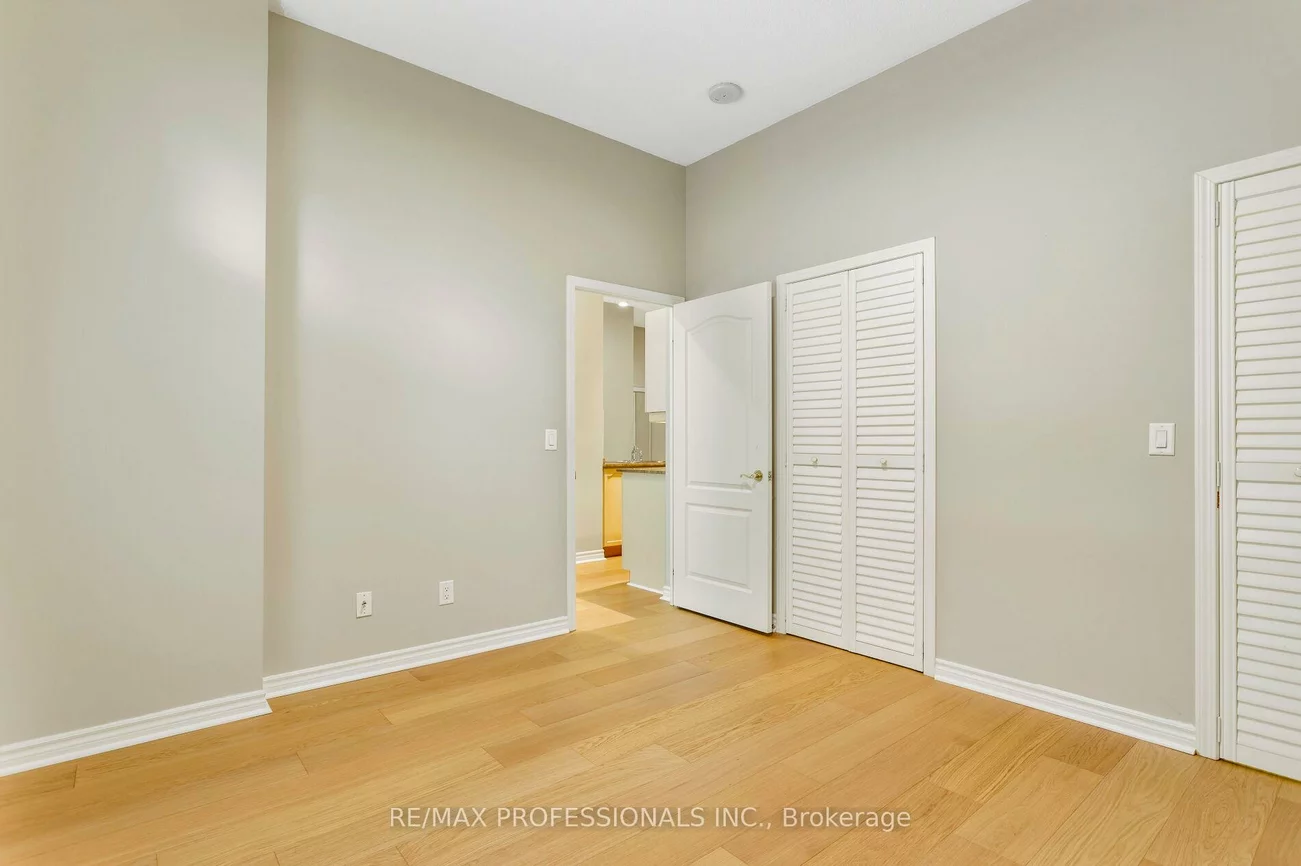 350, Princess Royal, City Centre, Mississauga