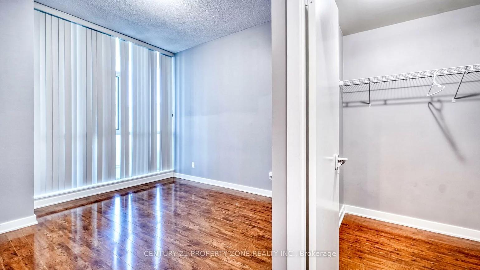 4070, Confederation, City Centre, Mississauga