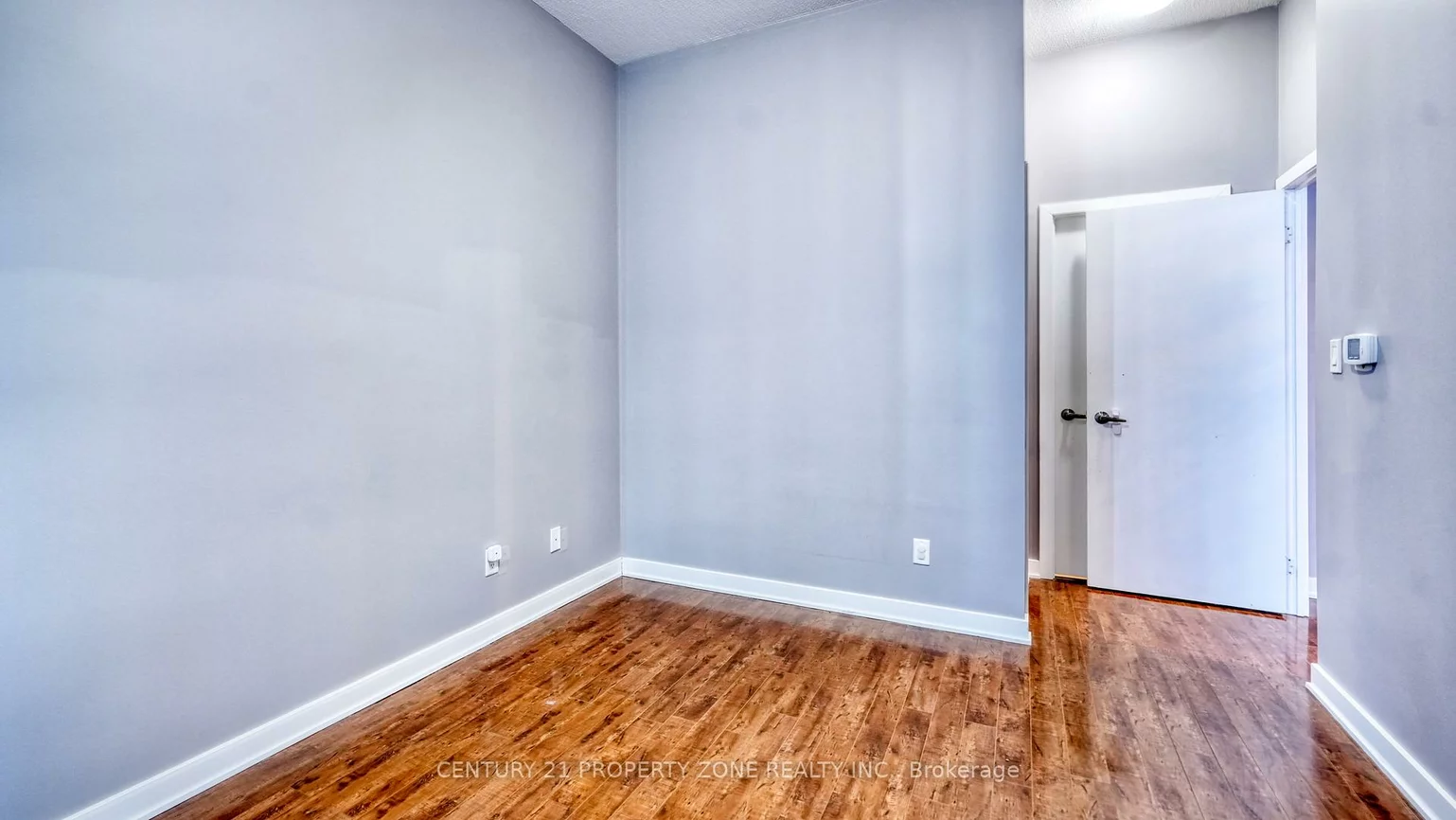4070, Confederation, City Centre, Mississauga