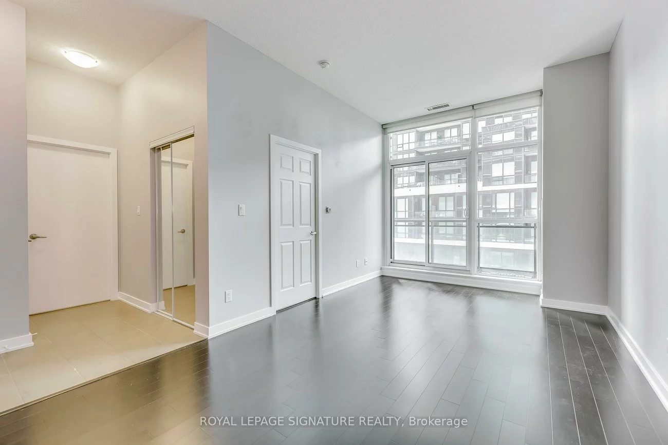 4070, Confederation, City Centre, Mississauga