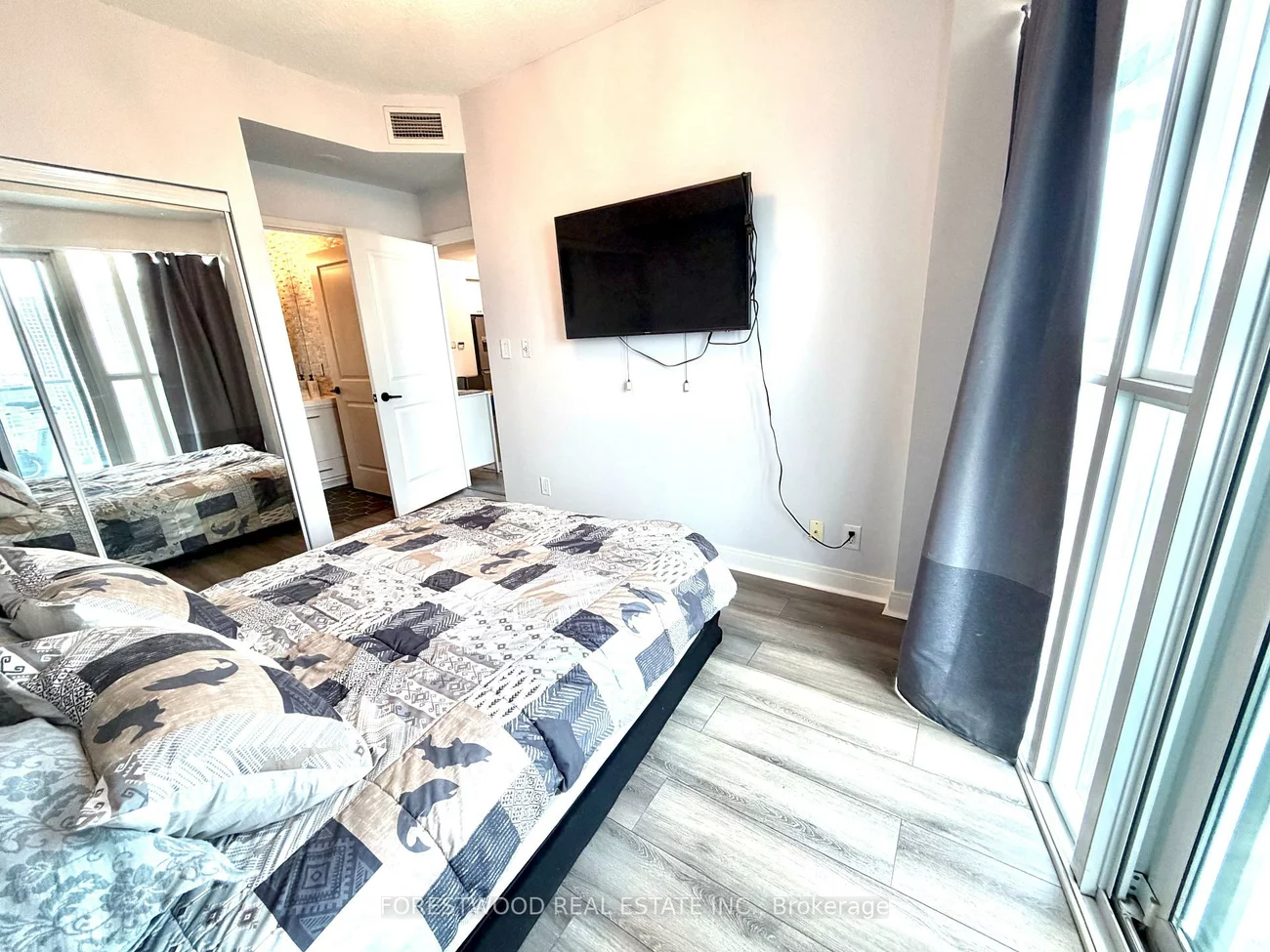 60, Absolute, City Centre, Mississauga