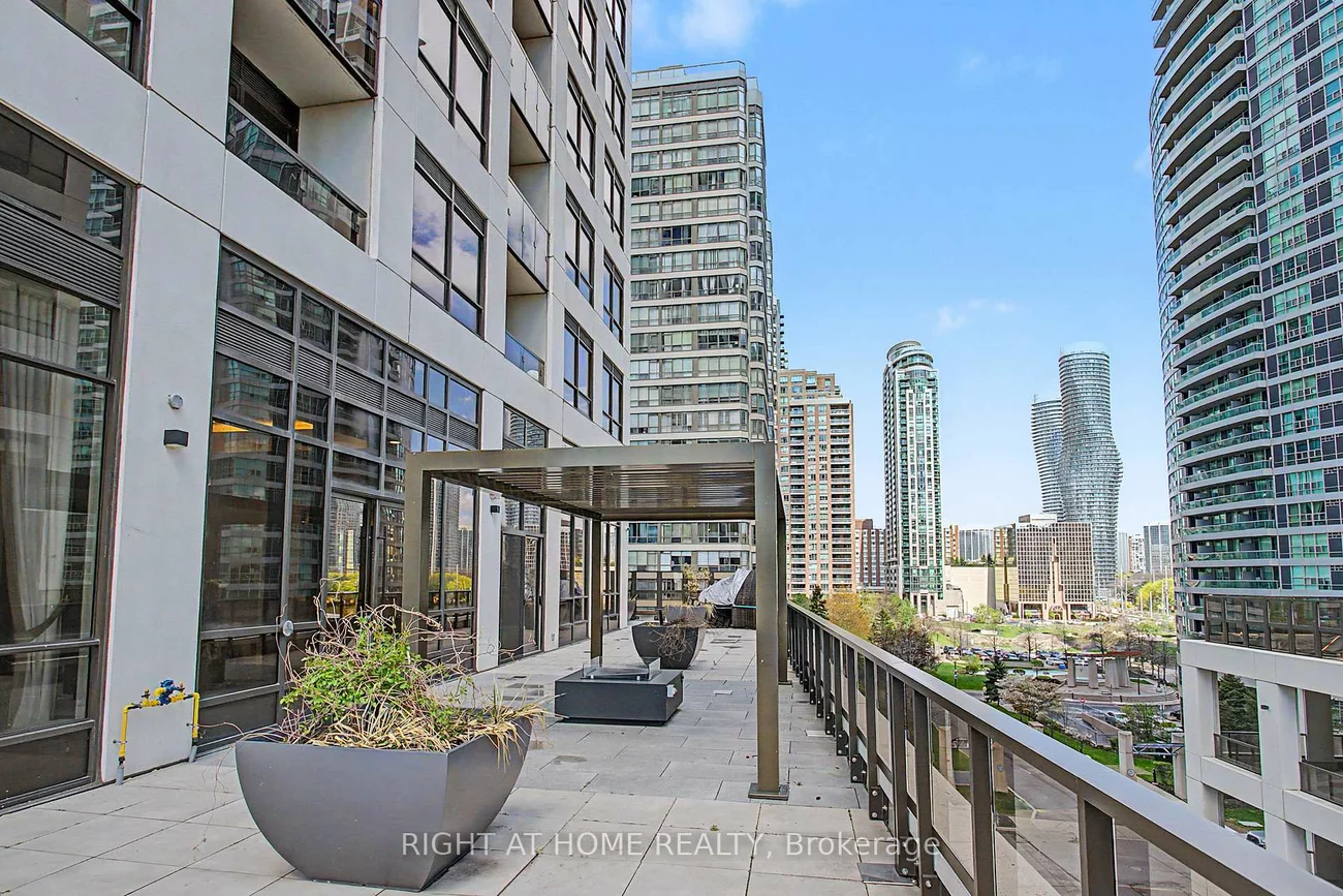 36, Elm, Fairview, Mississauga
