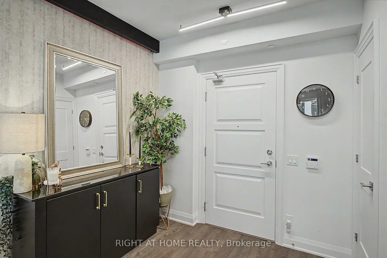 36, Elm, Fairview, Mississauga
