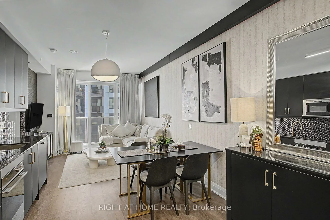 36, Elm, Fairview, Mississauga