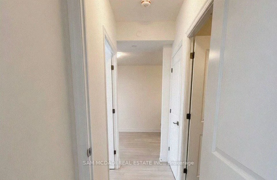 30, Elm, Fairview, Mississauga