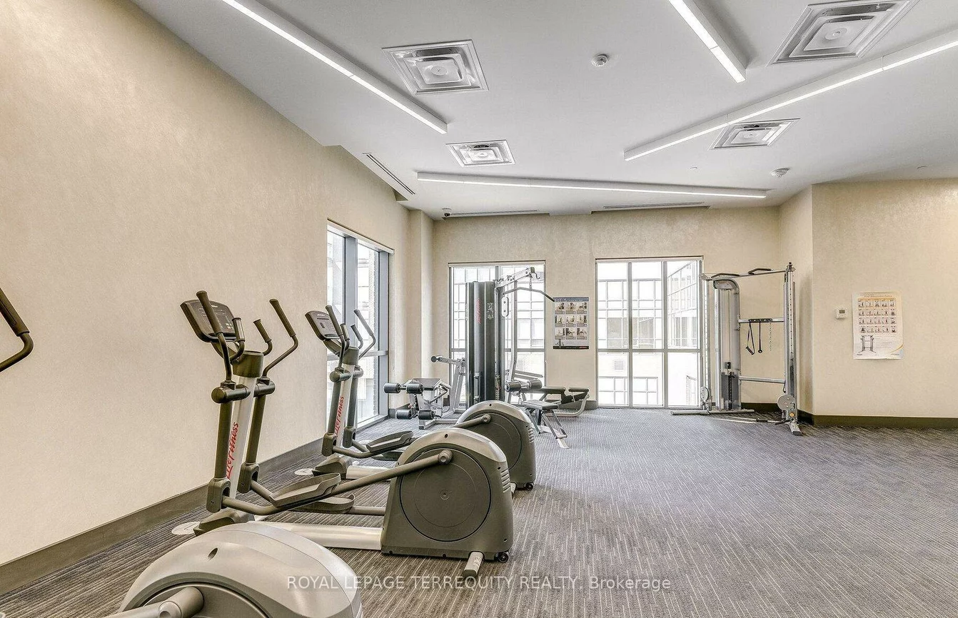 5033, Four Springs, Hurontario, Mississauga