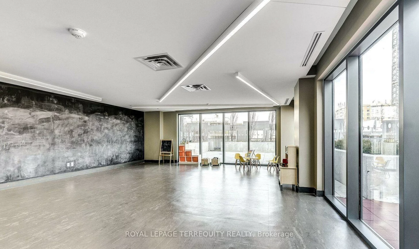 5033, Four Springs, Hurontario, Mississauga