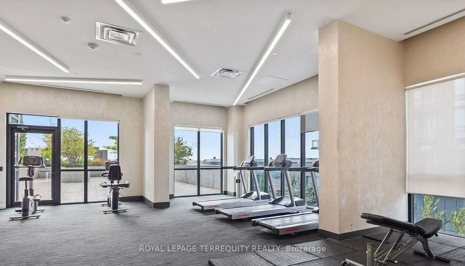5033, Four Springs, Hurontario, Mississauga