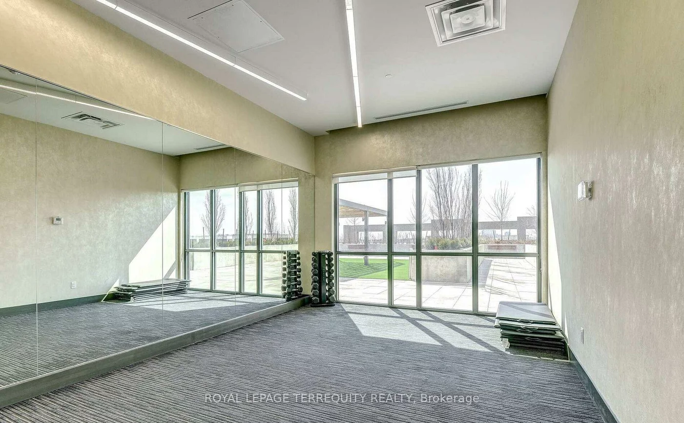 5033, Four Springs, Hurontario, Mississauga