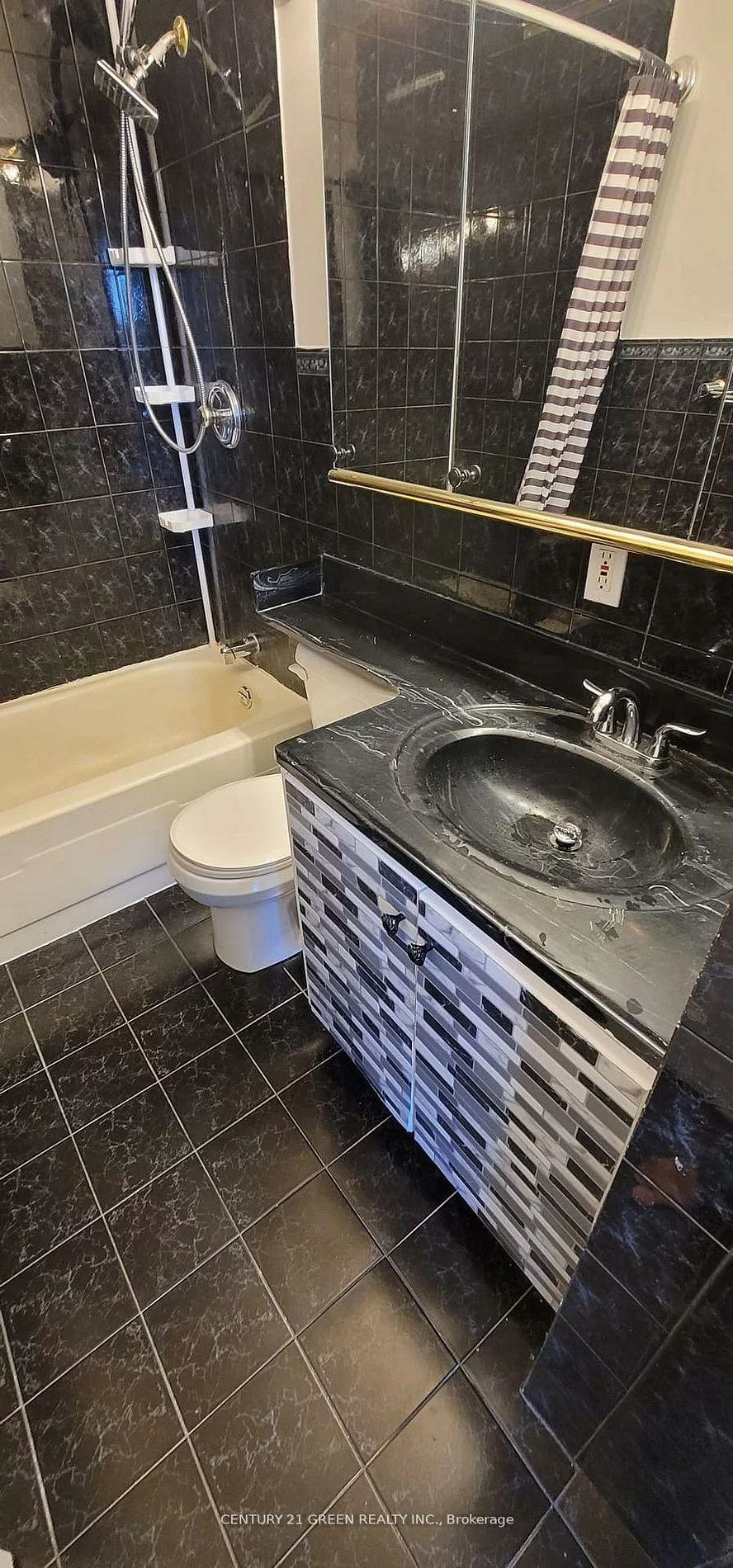 3065, Queen Frederica, Applewood, Mississauga