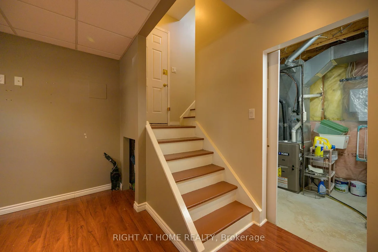 7101, Branigan, Meadowvale Village, Mississauga