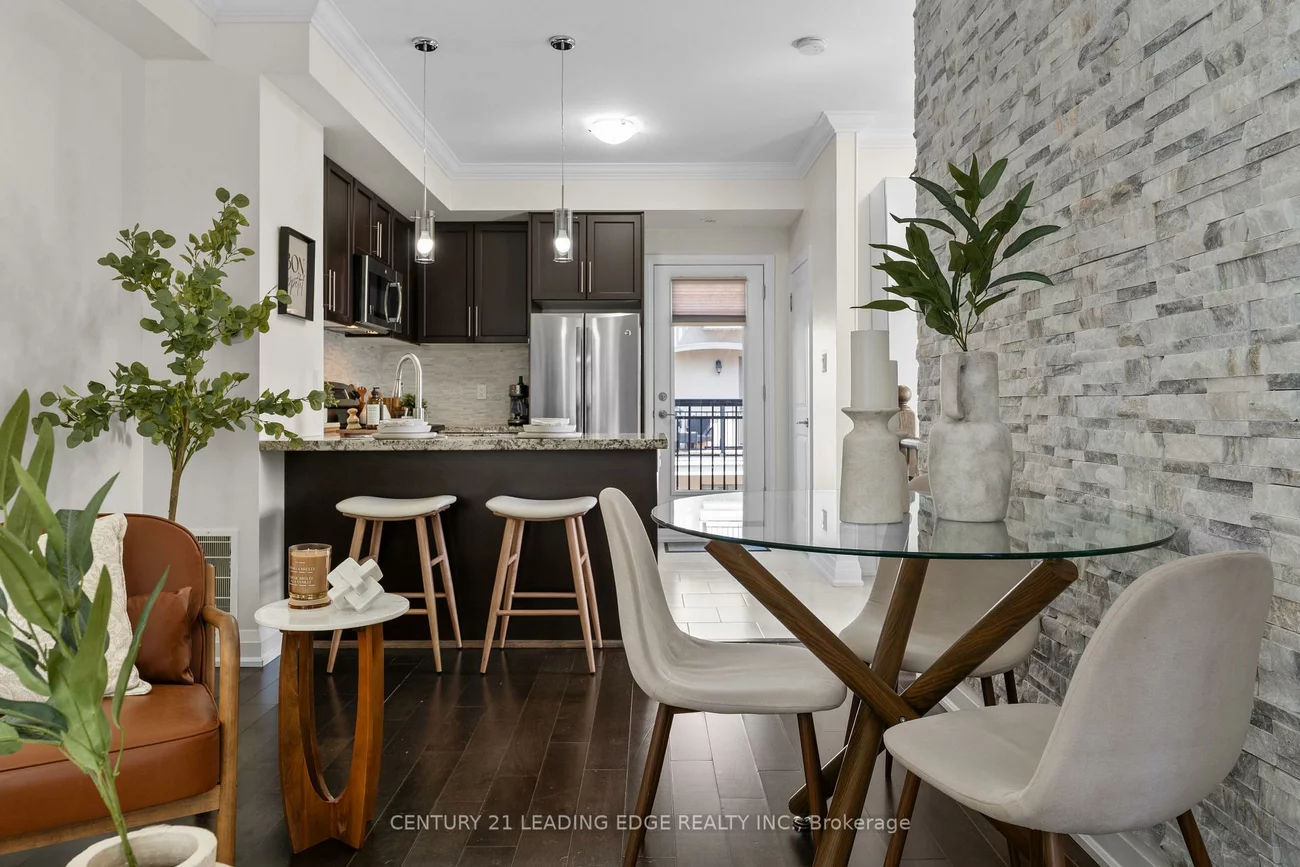 3077, Cawthra, Applewood, Mississauga