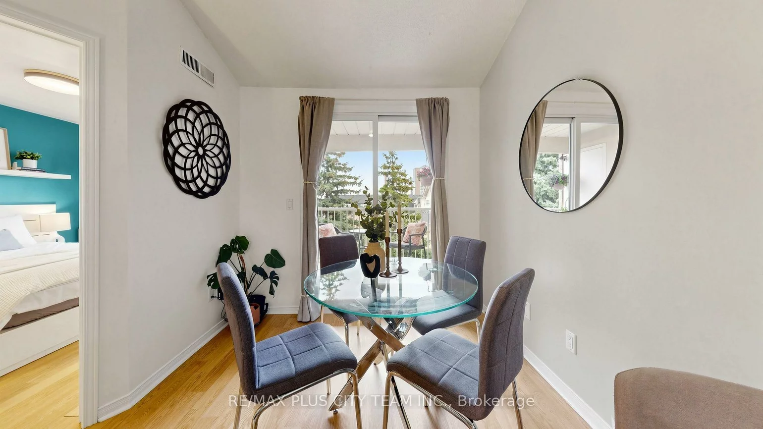 55, Bristol, Hurontario, Mississauga