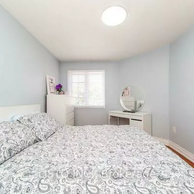 7115, Rexwood, Malton, Mississauga