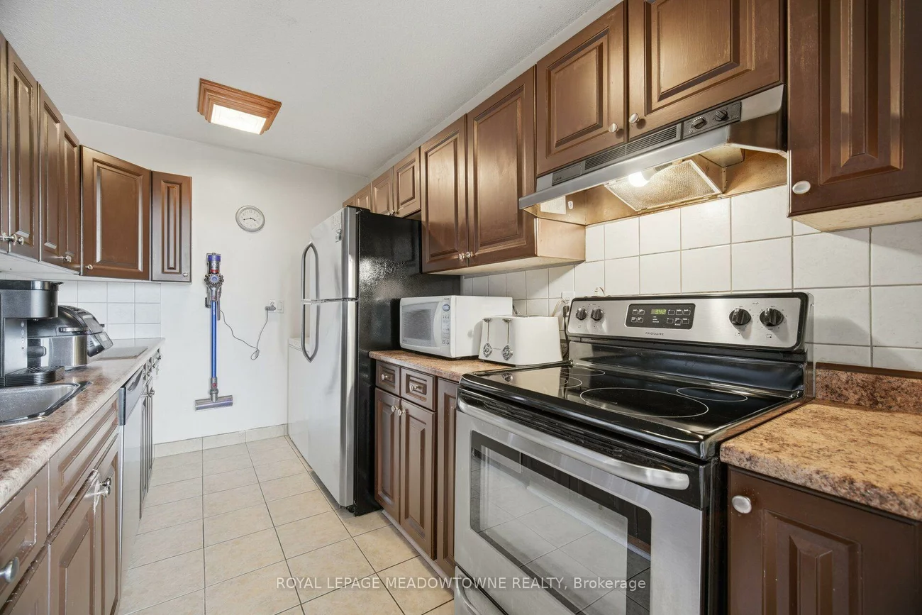 2929, Aquitaine, Meadowvale, Mississauga