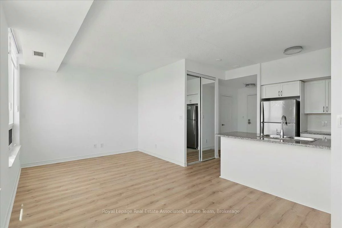 208, Enfield, City Centre, Mississauga