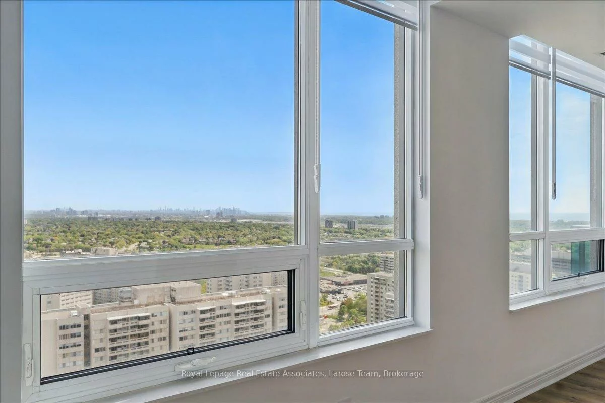 208, Enfield, City Centre, Mississauga