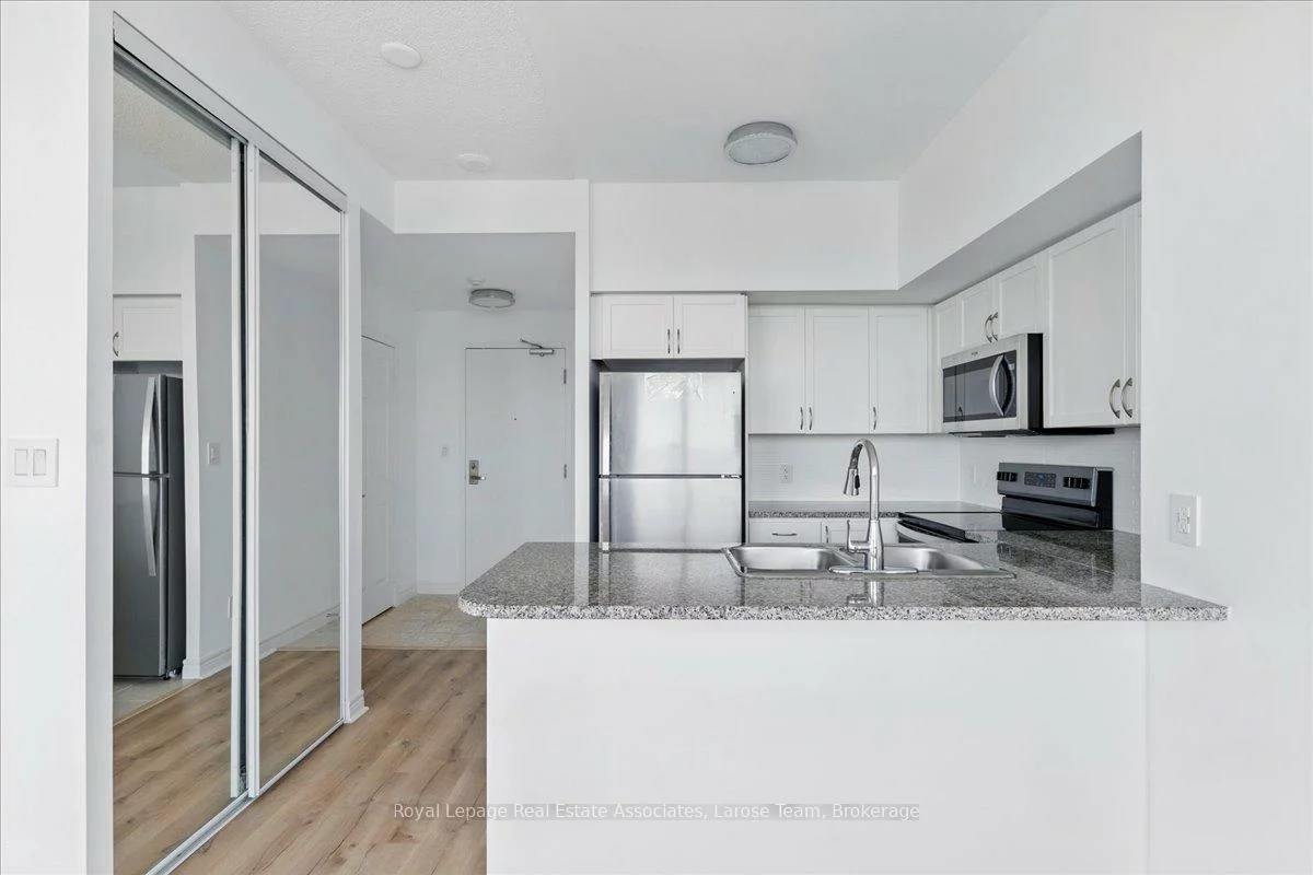 208, Enfield, City Centre, Mississauga