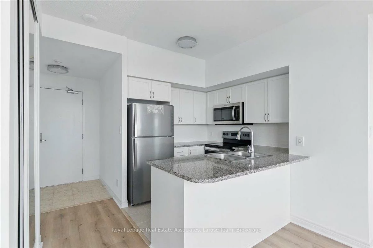 208, Enfield, City Centre, Mississauga