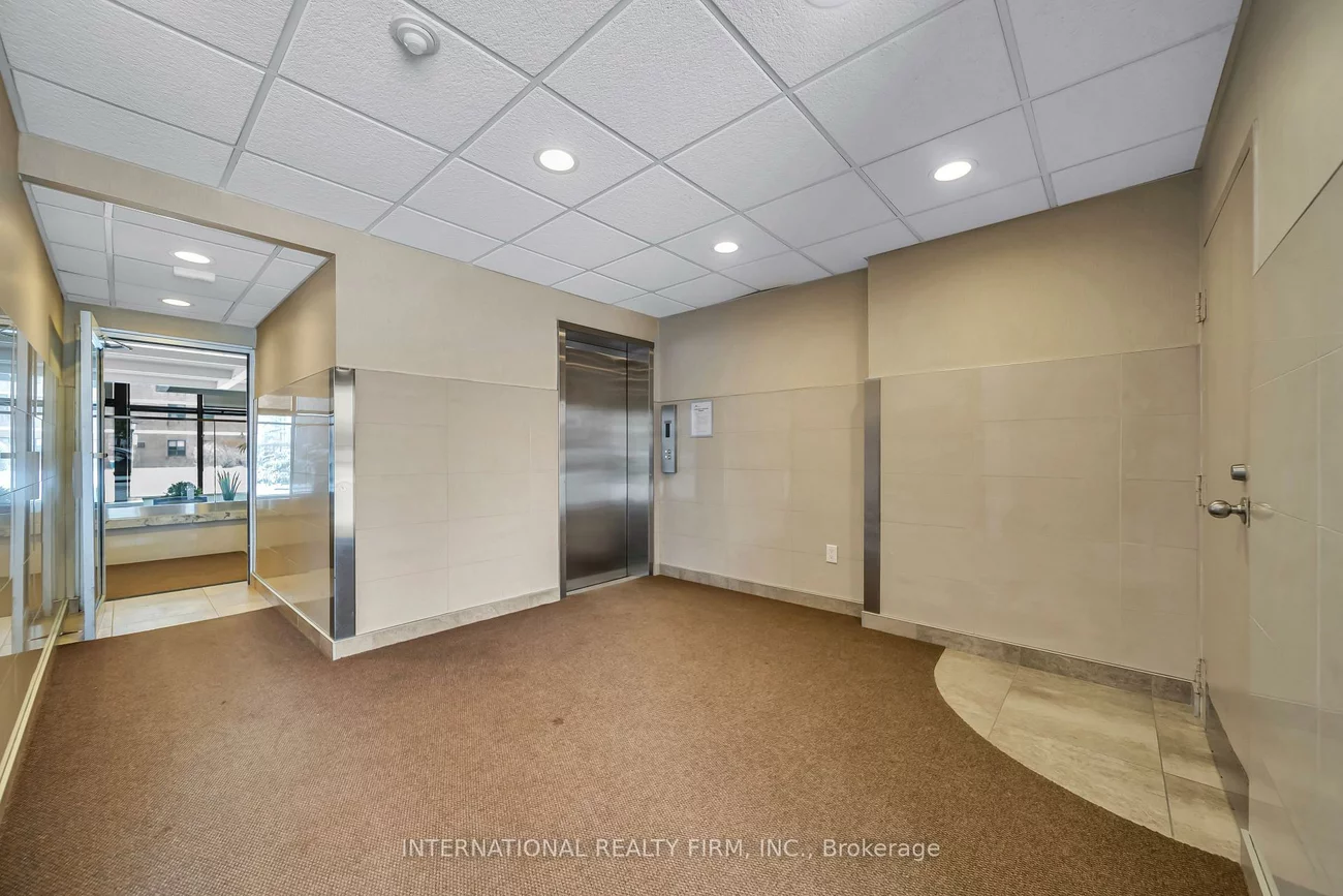 1615, Bloor, Applewood, Mississauga