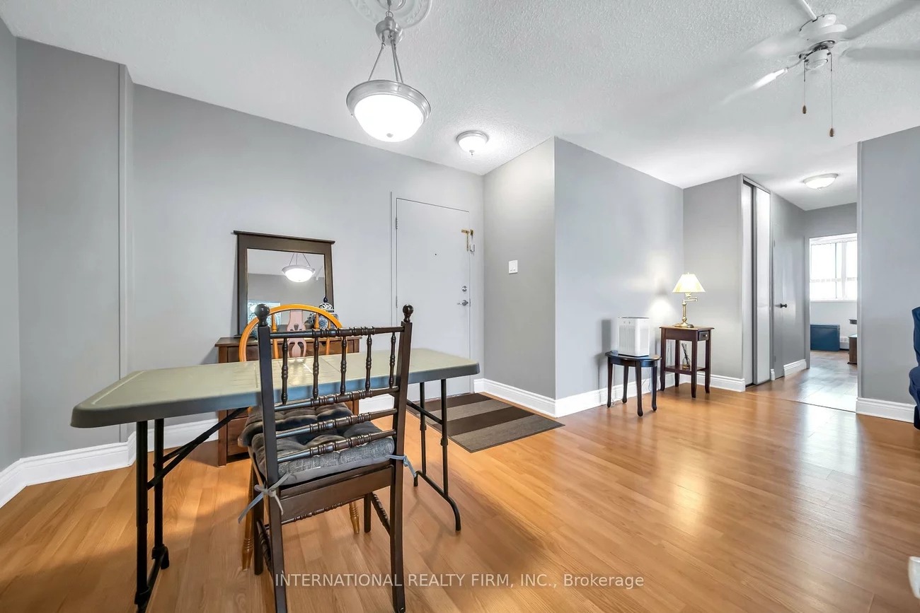 1615, Bloor, Applewood, Mississauga