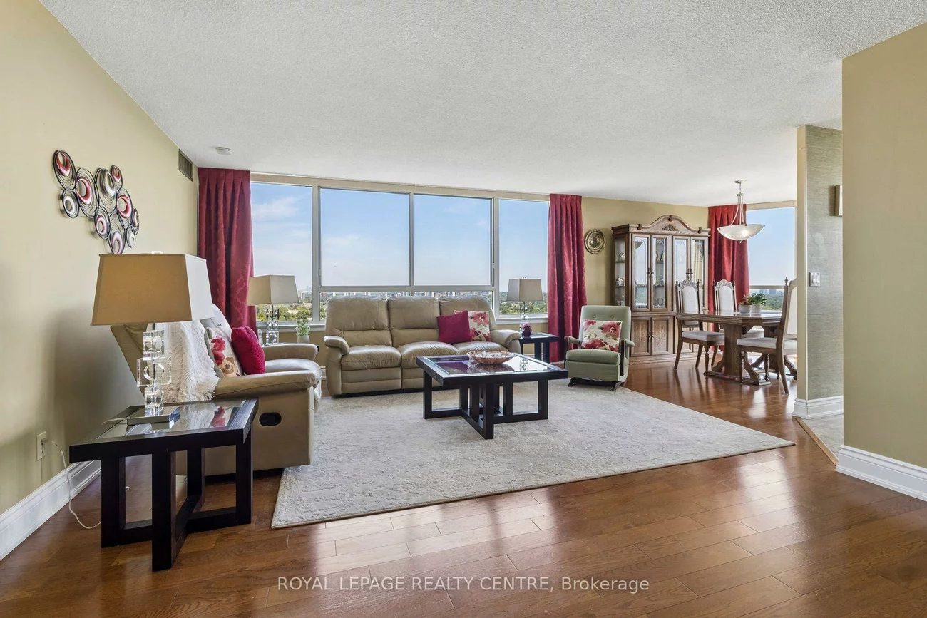 880, Dundas, Erindale, Mississauga