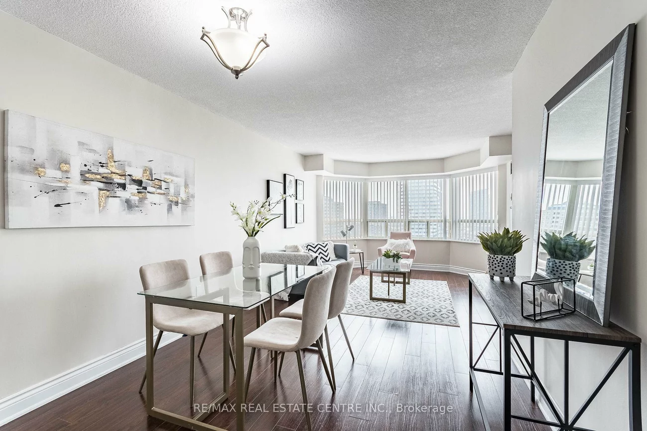 335, Webb, City Centre, Mississauga
