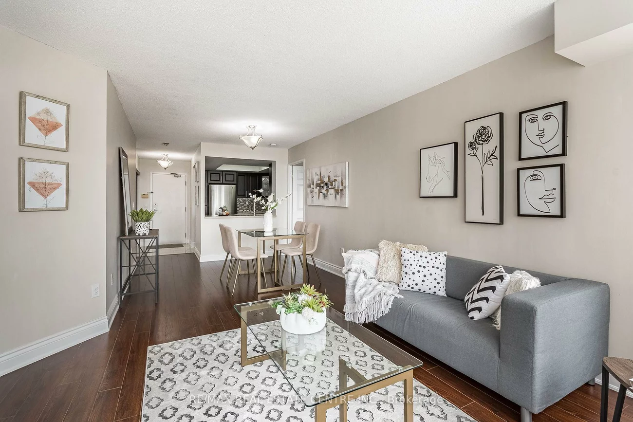 335, Webb, City Centre, Mississauga